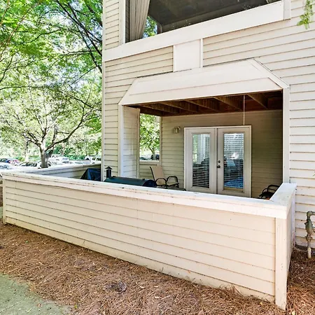 1/2 Mi To Bank Of America Stadium: Uptown Condo! Holiday home Charlotte