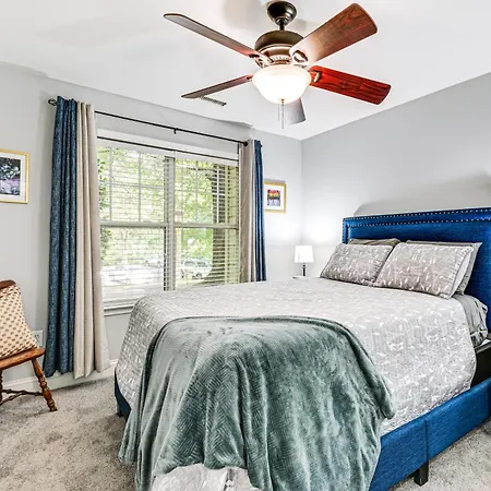 1/2 Mi To Bank Of America Stadium: Uptown Condo!