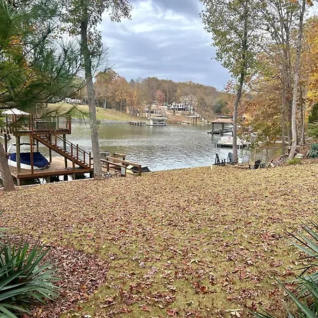 Your House Awaits! Holiday home Charlotte