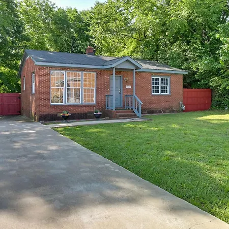 Holiday home 2 Mi To Center City: North End