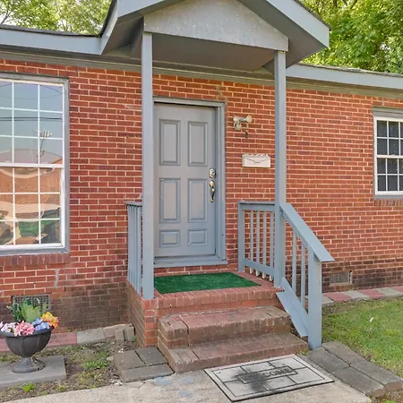 Holiday home 2 Mi To Center City: North End