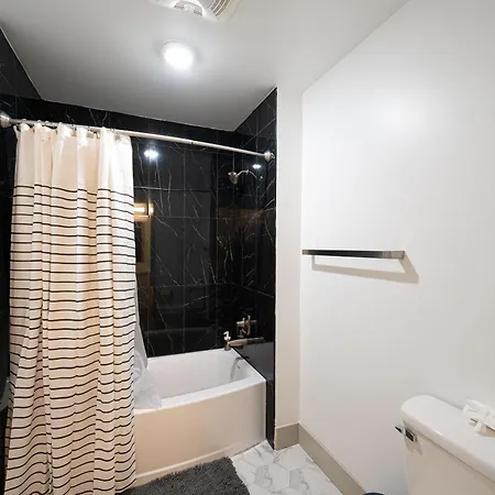 Live Beautifully Uptown Apartment Charlotte
