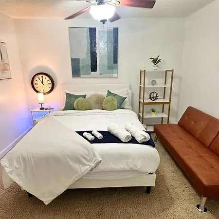 Holiday home Christmas 3br , King And Queen Beds , Uptown Charlotte