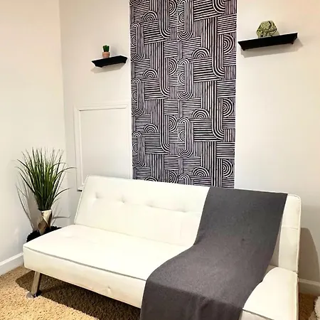 Christmas 3br , King And Queen Beds , Uptown