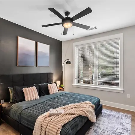 Apartment Luxe King 3br In Waverly *