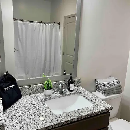 Apartment Upscale King 3 Bed To Uptown *