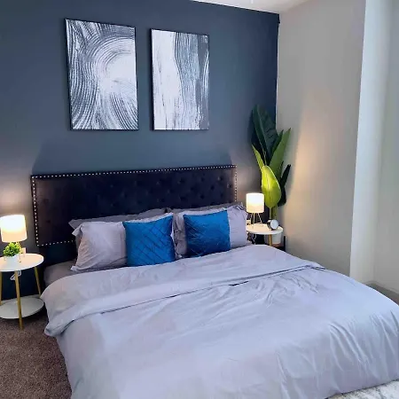 Upscale King 3 Bed To Uptown
