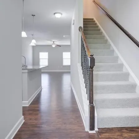 Holiday home 3br Townhouse King Bed Garage Pineville Charlotte