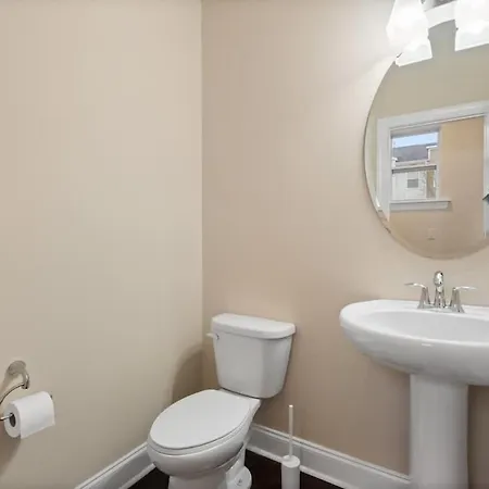 3br Townhouse King Bed 2441 Sq Ft Uptown Clt Holiday home *