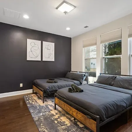 3br Townhouse King Bed 2441 Sq Ft Uptown Clt Holiday home