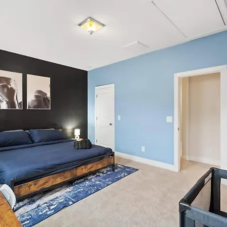 3br Townhouse King Bed 2441 Sq Ft Uptown Clt