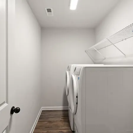 Holiday home Luxe 3br Townhouse In Uptown