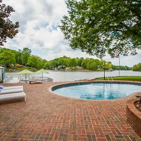 Paradise Point * Charlotte