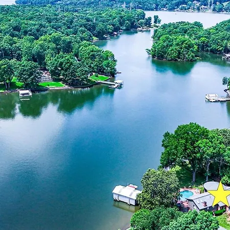 Paradise Point Holiday home Charlotte