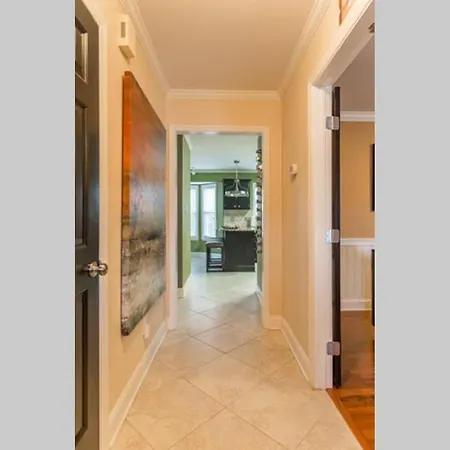 Apartment Large Beautiful Sleeps 16+