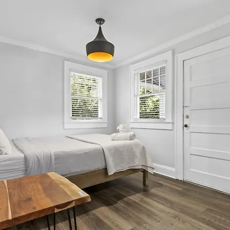 4br Bright And Modern - Close To Everything * Charlotte
