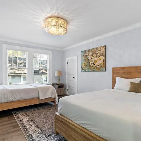 4br Bright And Modern - Close To Everything Charlotte