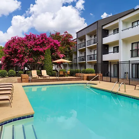 Courtyard Arrowood 3*