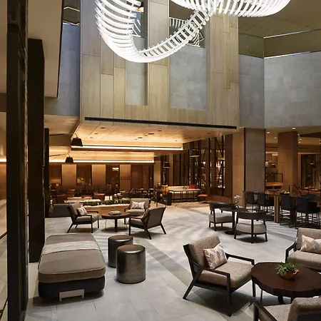 Marriott Center Hotel 4*