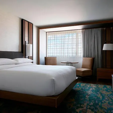 Hotel Marriott Center 4*