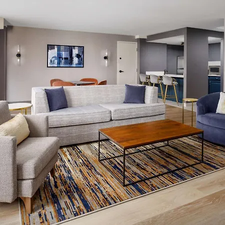 Doubletree By Hilton Center Hotel 4*