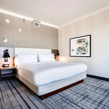 Doubletree By Hilton South Tyvola 4*