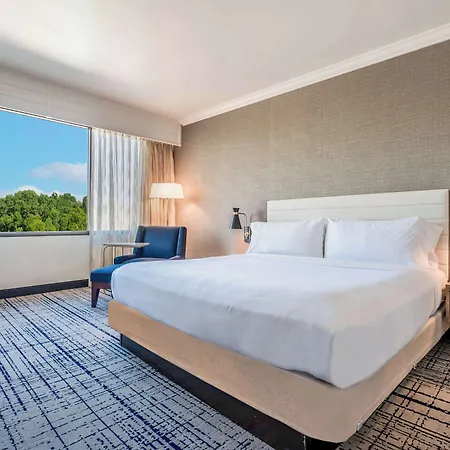 Hotel Doubletree By Hilton South Tyvola