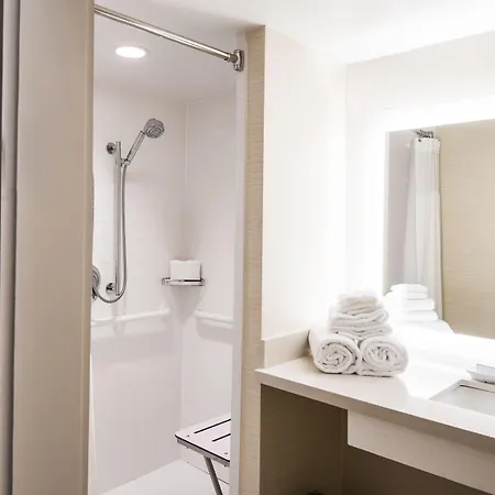 Fairfield & By Marriott Uptown 3* Charlotte