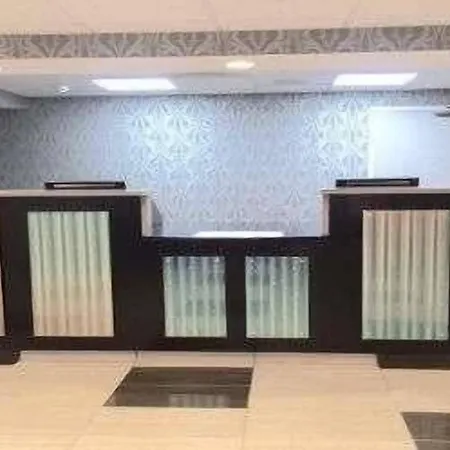 Hotel Wyndham Garden Airport Southeast Charlotte