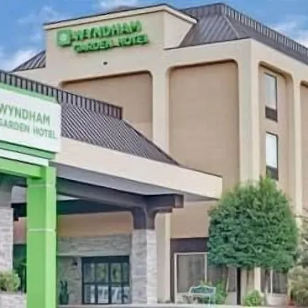 Wyndham Garden Airport Southeast