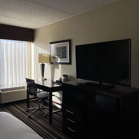 Wyndham Garden Airport Southeast Hotel 3*