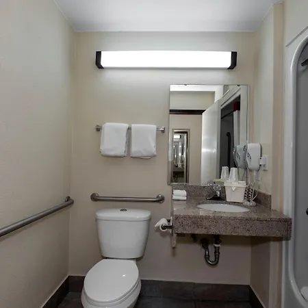 Red Roof - Motel 2*