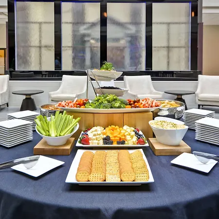 Embassy Hotel 3*
