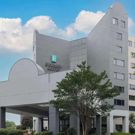 Embassy Hotel 3*