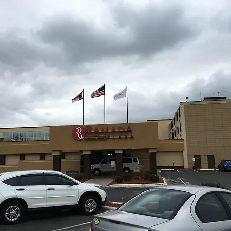 Hotel Ramada Plaza By Wyndham South End Airport