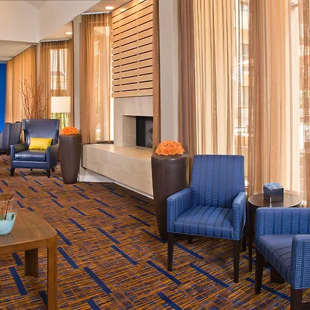 Courtyard Southpark Hotel