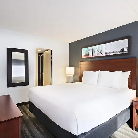 Towneplace By Marriott Loso Airport