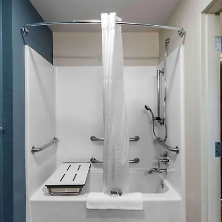 Extended America - - Place Hotel