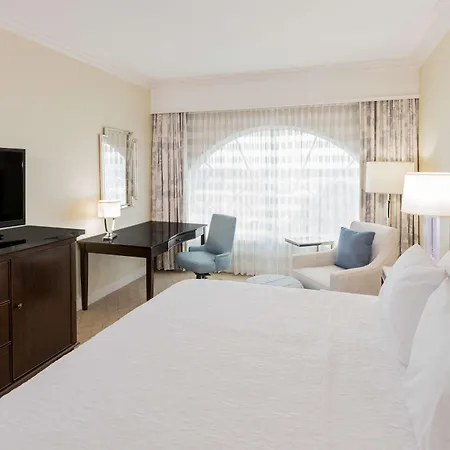 Hampton & South Park At Phillips Place 3*