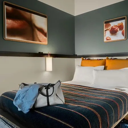 Hotel Moxy Downtown Charlotte