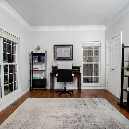 Fantastic With Fire Pit And Barbecue In Charlotte, North Carolina Charlotte