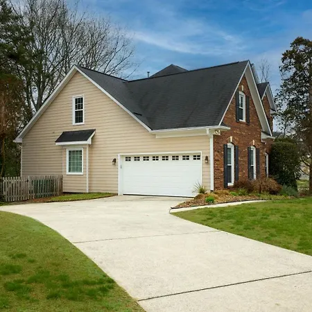 Disconnect At With Great Surroundings In Charlotte, North Carolina