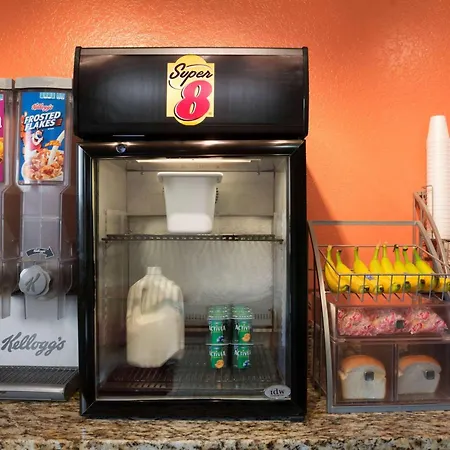 Super 8 By Wyndham Motel 2*