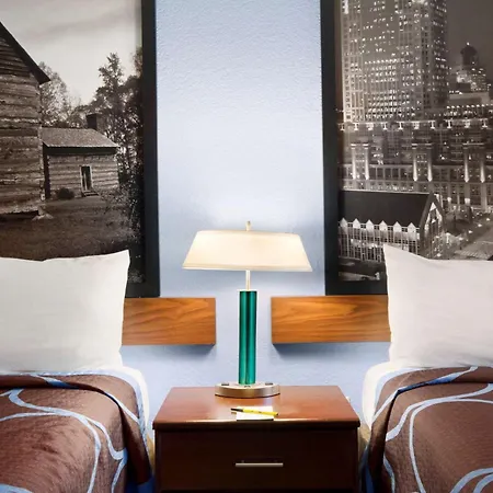 Motel Super 8 By Wyndham Charlotte