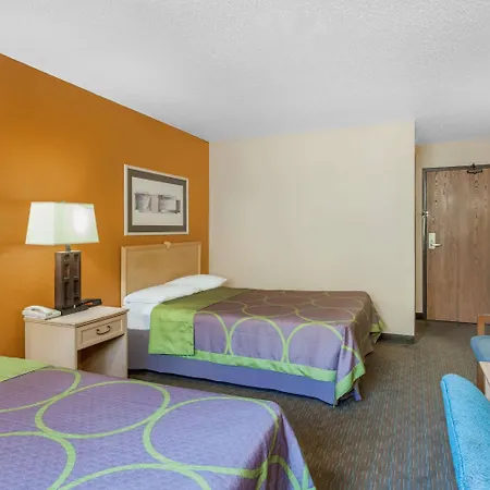 Super 8 By Wyndham Charlotte/amusement Park Area Charlotte