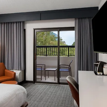 Hotel Courtyard By Marriott Ballantyne
