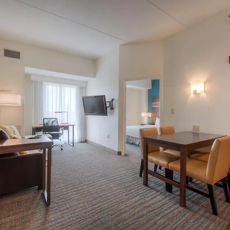 Hotel Uptown 3*