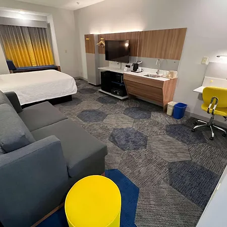 Hotel Microtel & By Wyndham Charlotte/northlake 2*