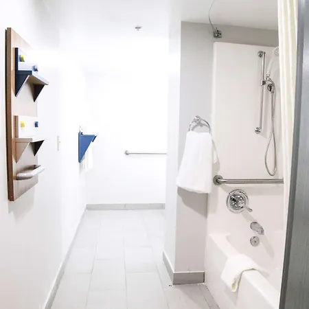 Hotel Microtel & By Wyndham Charlotte/northlake Charlotte