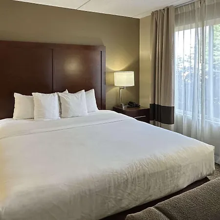 By Ihg Hotel